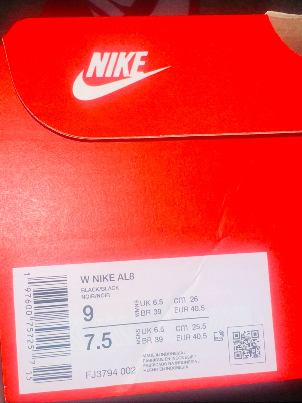 Nike Black Mesh 7.7 women 9 Sneakers BRAND NEW - Picture 10 of 10
